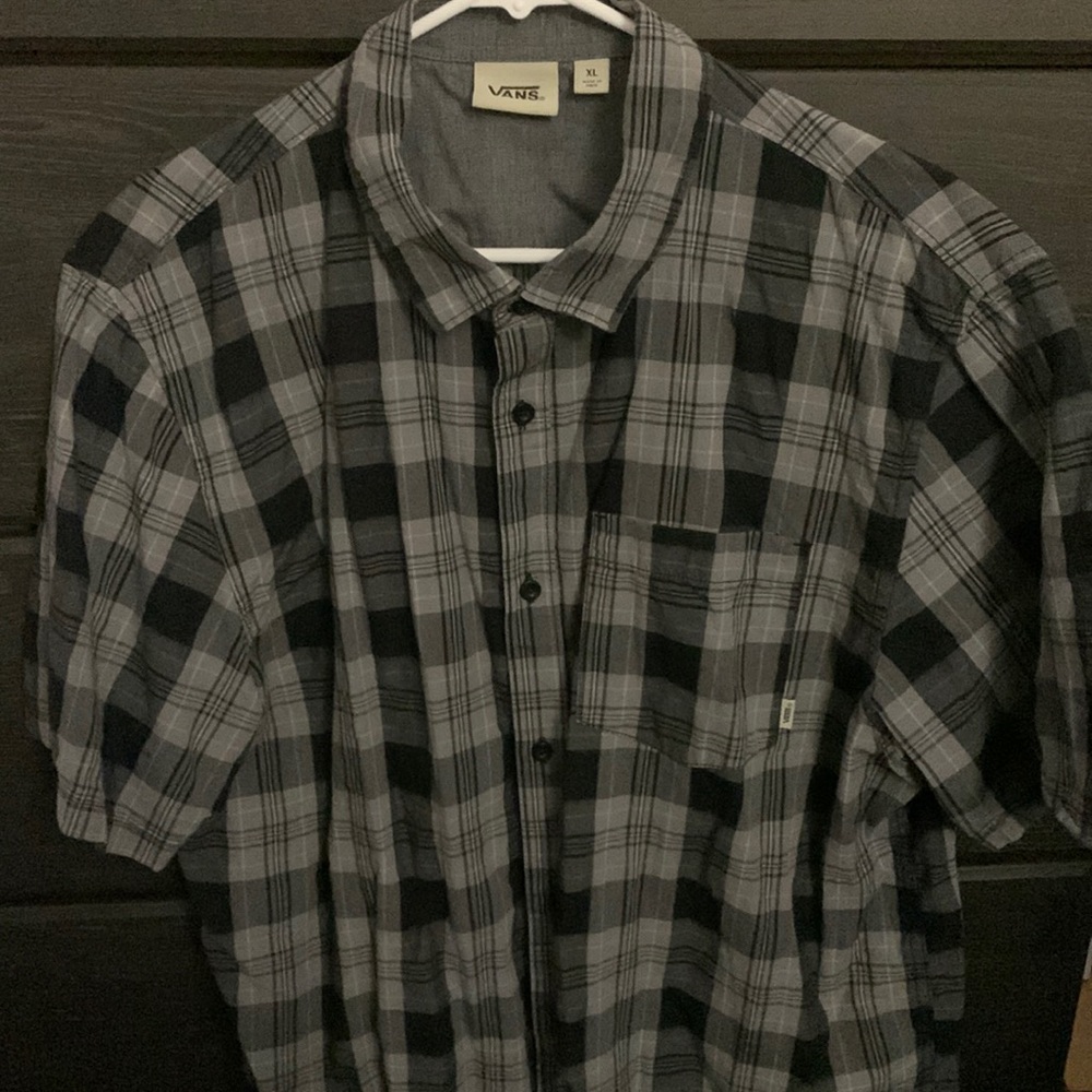 Men’s VANS button down shirt